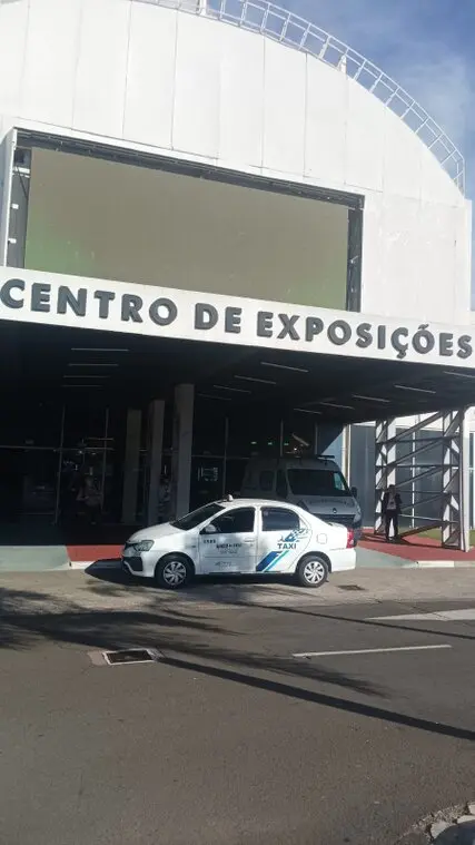 A SPEEDTAXI - Táxi, Transporte Executivo e Translado